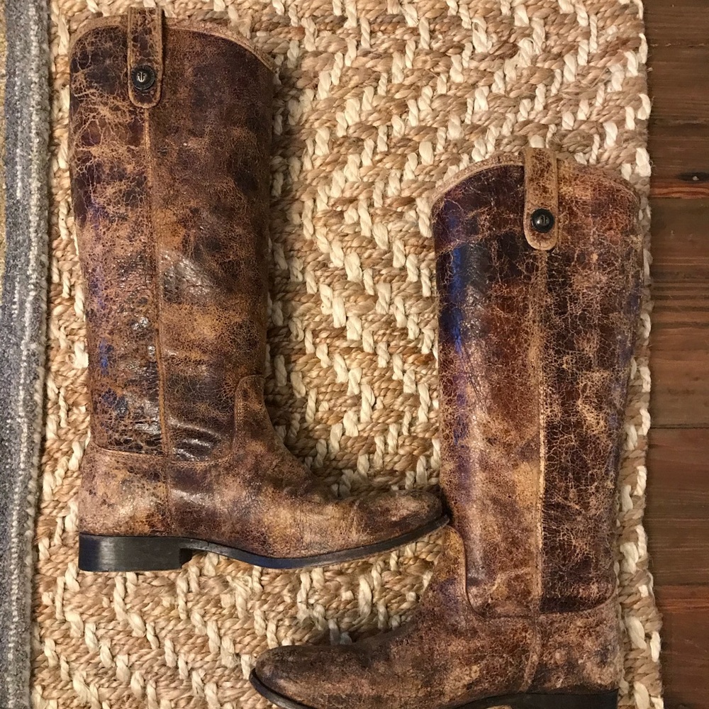 Crackle texture leather Frye Boots